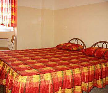 עמאן Farah Hotel מראה חיצוני תמונה